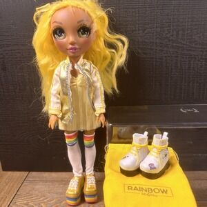 Rainbow High| Sunny Madison| Series 1|Yellow Doll| Bonus Pair Shoes Included